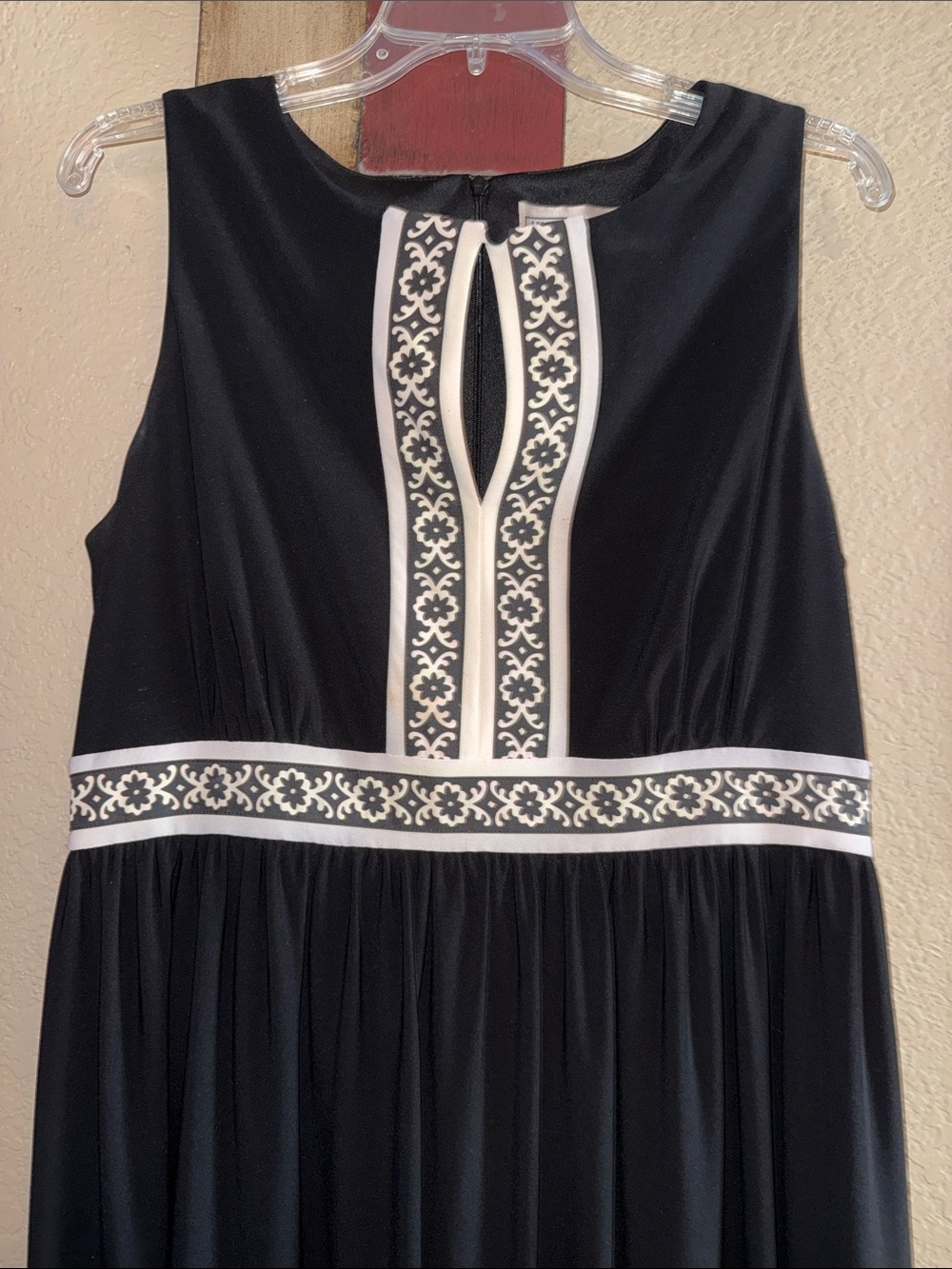 Jessica Howard Black Midi Dress with White Embroidered Trim - Picture 4 of 8